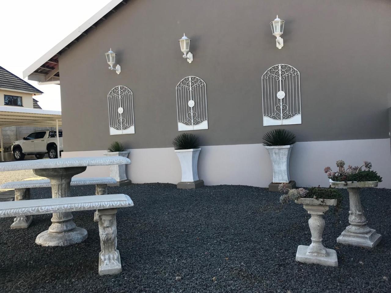 44 On Brownlee Hotel Kokstad  Bagian luar foto